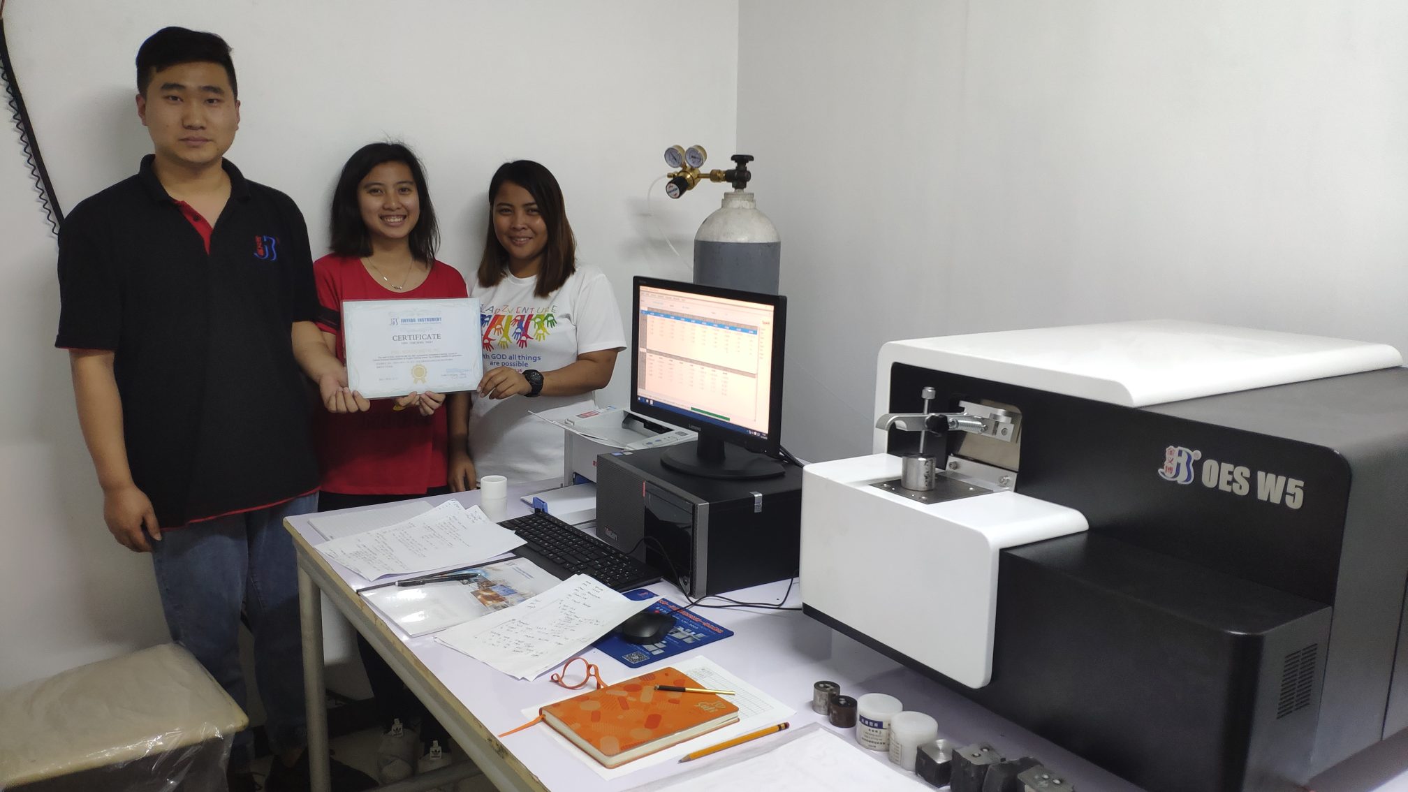 Espectrómetro de lectura directa W5 para acero al carbono ASTM 1045, ASTM 1060, Q235, Q275